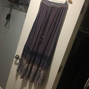 Knox Rose Floral maxi Skirt